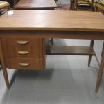 571 5371 WRITING DESK